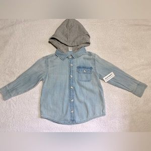 Camisa con gorro para niño 3T Nuevo